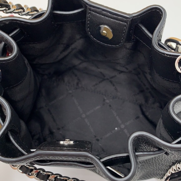 MICHAEL KORS
Mina Small Belted Pebbled Leather Chain Crossbody Bag Black… - Picture 12 of 15